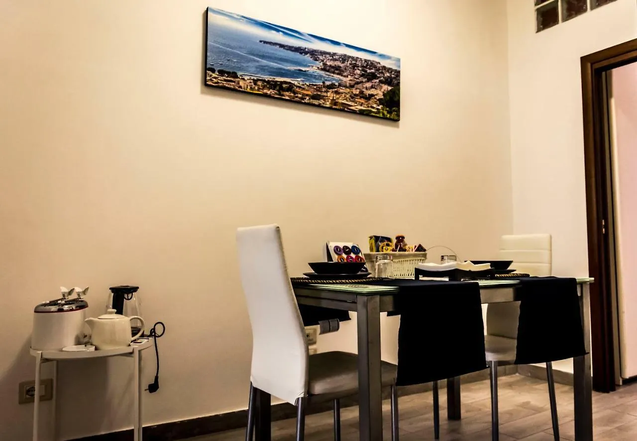 A Casa Nel Borgo Lägenhet Neapel 0*,